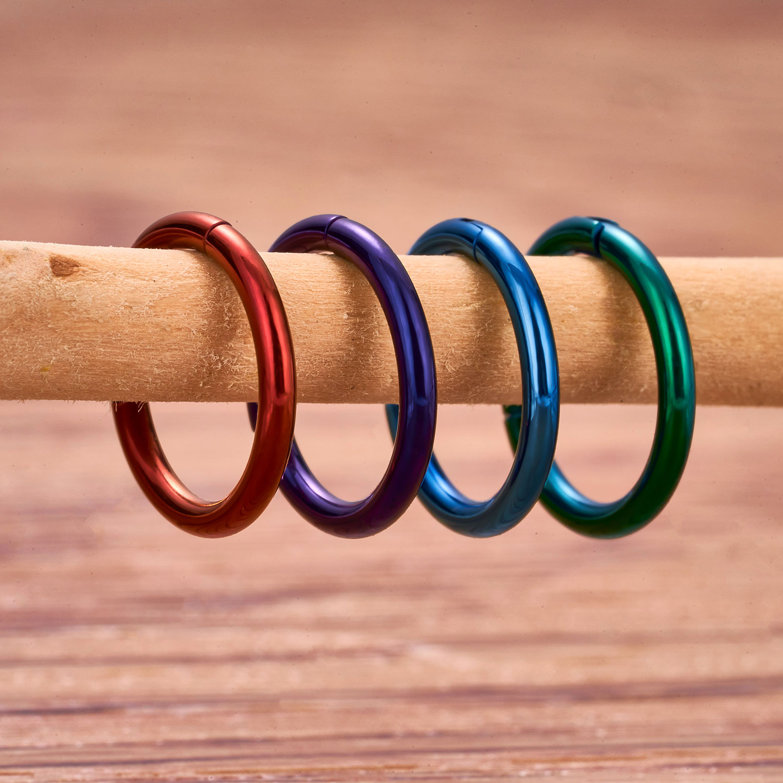 G23-チタンセグメントの傾斜ピアスジュエリー,セクシーなケ - Septum Clicker Ring のレビューと価格