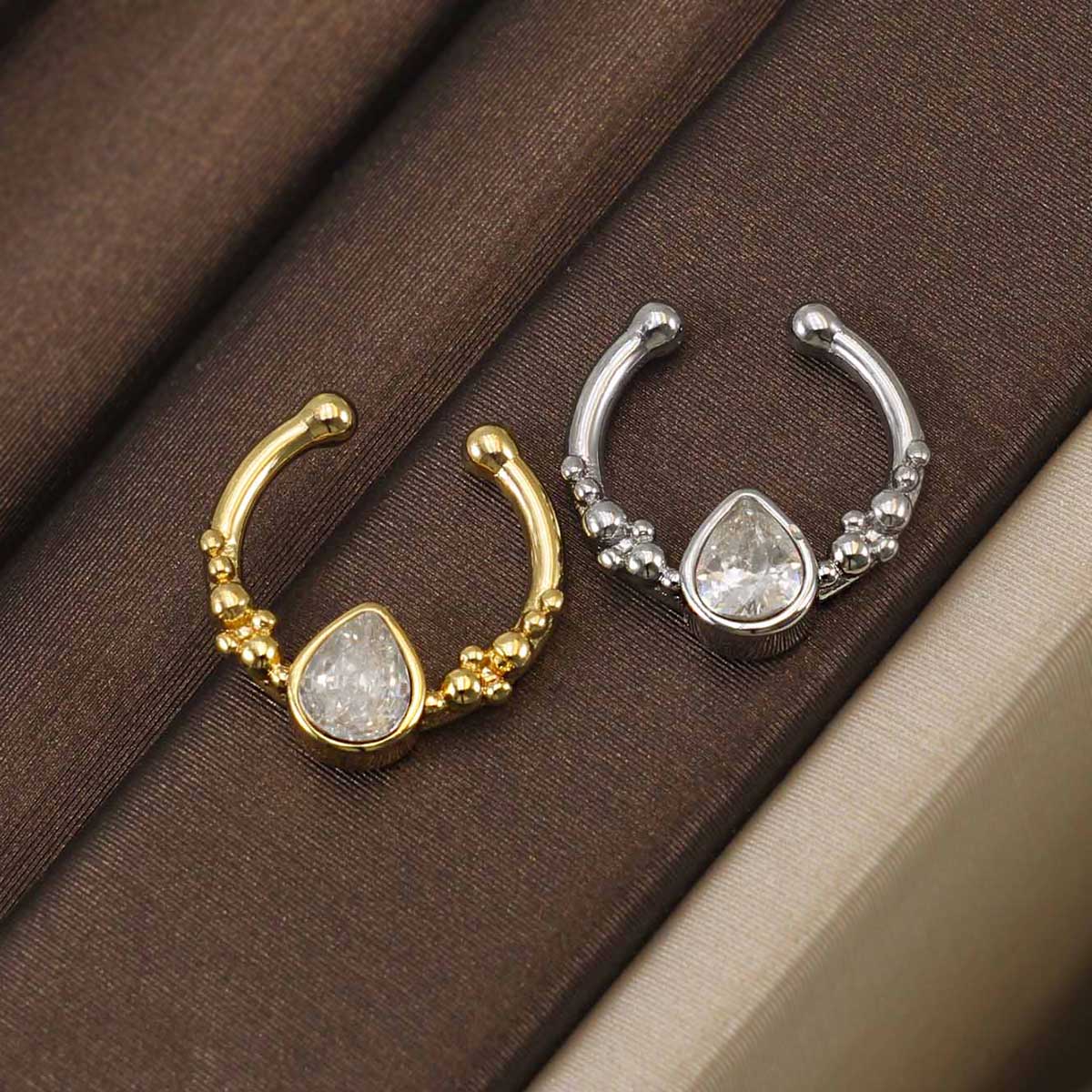 316Lステンレススチール製セプタムクリッカーリング 16G - Septum Clicker Ring のレビューと価格