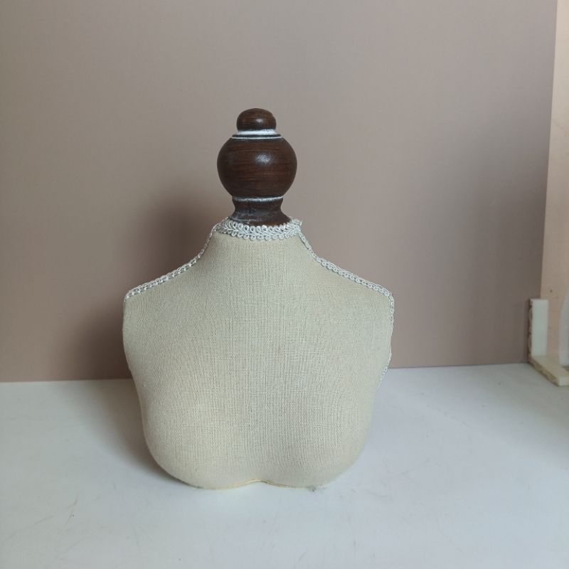 ジュエリーバストネックレス、エレガントなバスト、ホームベッド - Body Jewelry Holder のレビューと価格