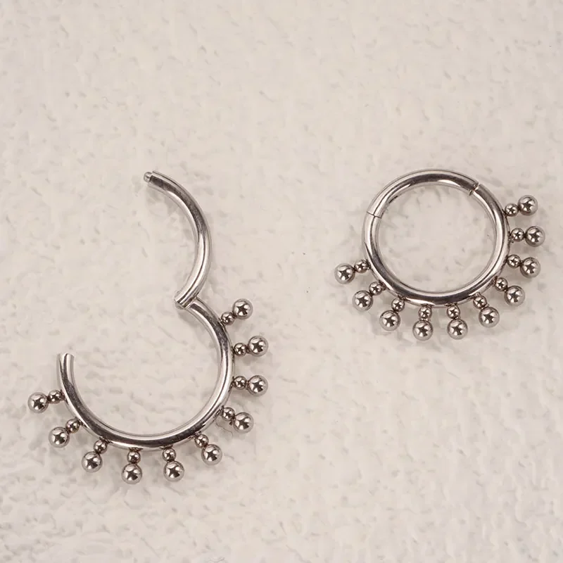 ASTM F136 チタン抗アレルギーセプタムピアス鼻リング - Septum Clicker Ring のレビューと価格