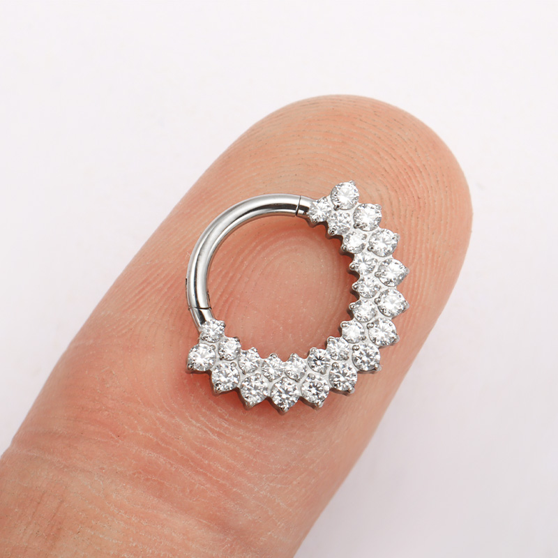 ASTM F136チタン製クリッカーセプタムノーズリングピア - Septum Clicker Ring のレビューと価格